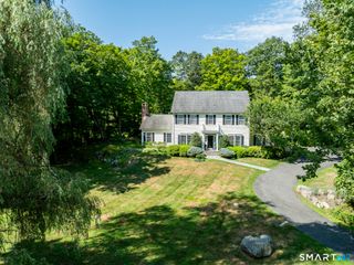 28 Great Pond Road, Ridgefield, CT 06877