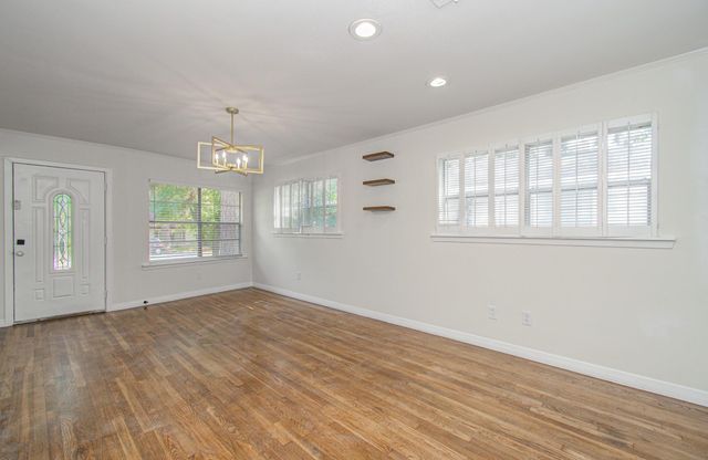 1100 Cowan Avenue, Conroe, TX 77301