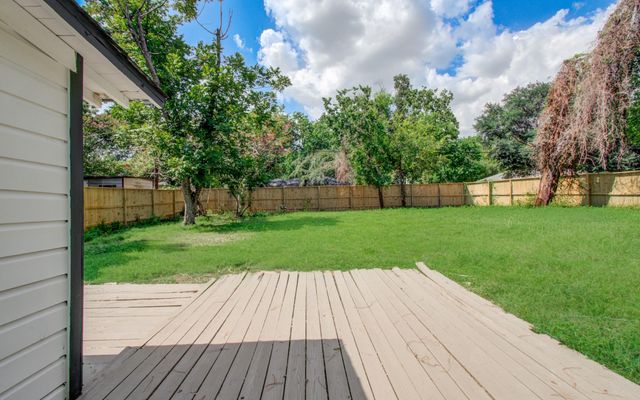 1100 Cowan Avenue, Conroe, TX 77301