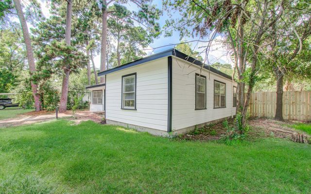 1100 Cowan Avenue, Conroe, TX 77301