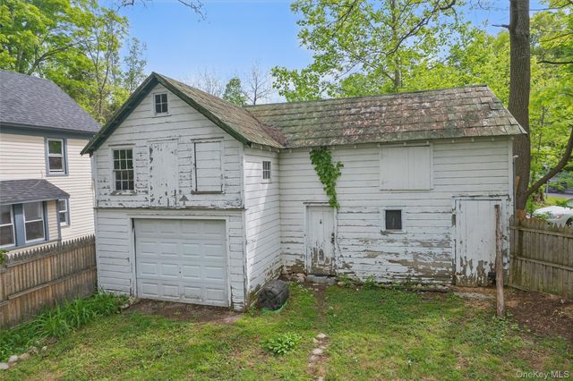 3604 State Route 52, Pine Bush, NY 12566