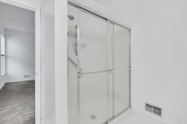 1 Gardenways Court, Lakewood, NJ 08701