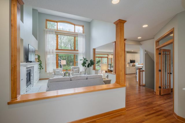 9086 Wildwood Circle, Shakopee, MN 55379