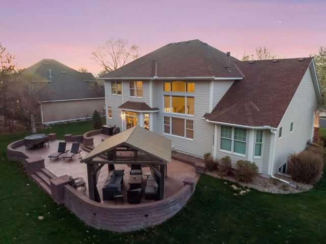 9086 Wildwood Circle, Shakopee, MN 55379
