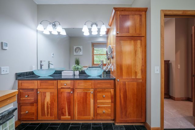 9086 Wildwood Circle, Shakopee, MN 55379