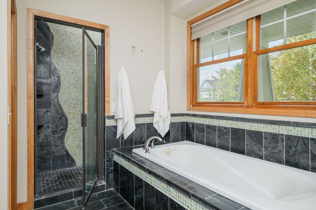 9086 Wildwood Circle, Shakopee, MN 55379