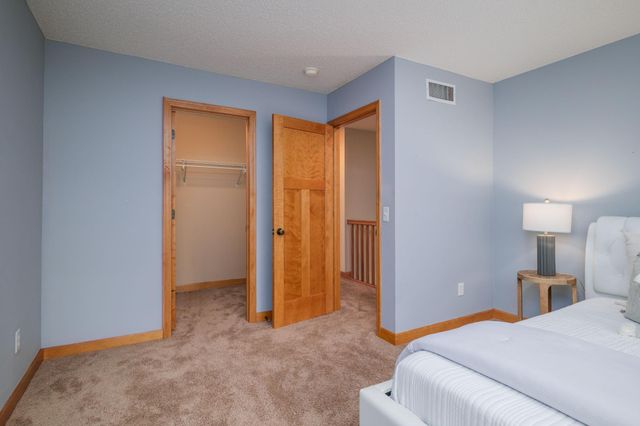9086 Wildwood Circle, Shakopee, MN 55379