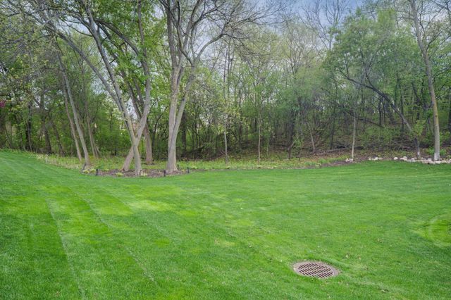 9086 Wildwood Circle, Shakopee, MN 55379