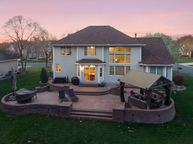 9086 Wildwood Circle, Shakopee, MN 55379