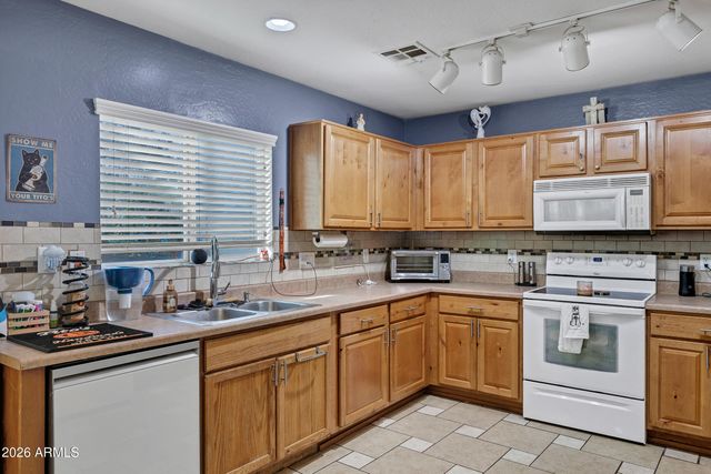 228 S 18TH Street, Coolidge, AZ 85128