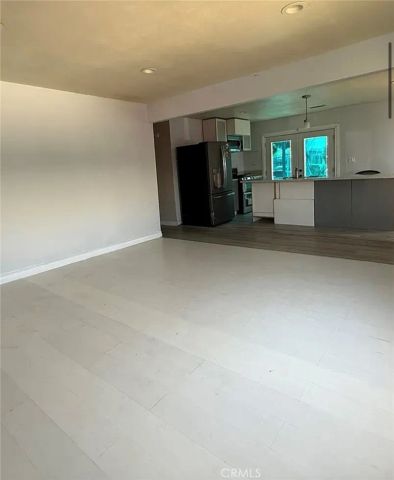 8402 Slater, Huntington Beach, CA 92647