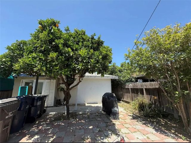 8402 Slater, Huntington Beach, CA 92647