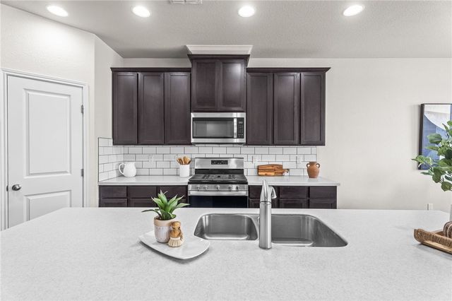 8142 Luz De Luna St, Corpus Christi, TX 78414