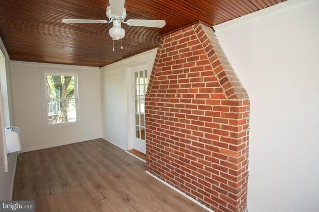 316 W BROAD, Paulsboro, NJ 08066