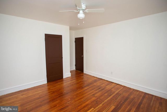316 W BROAD, Paulsboro, NJ 08066