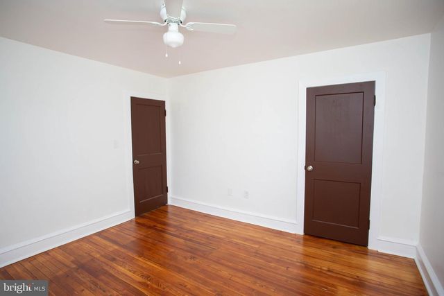 316 W BROAD, Paulsboro, NJ 08066