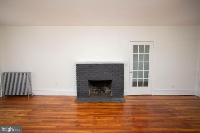 316 W BROAD, Paulsboro, NJ 08066