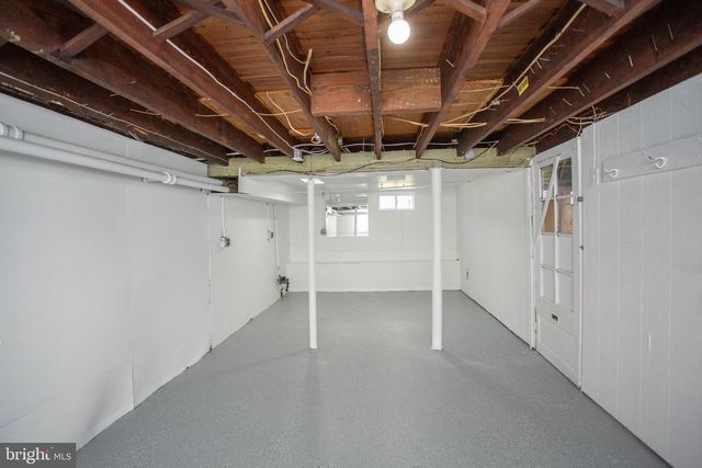 316 W BROAD, Paulsboro, NJ 08066