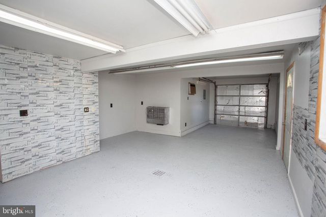 316 W BROAD, Paulsboro, NJ 08066