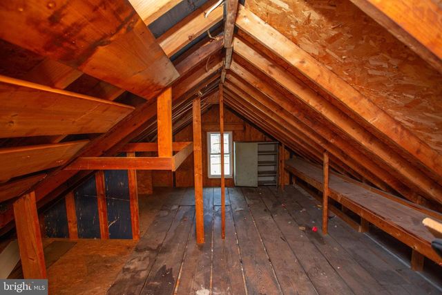 316 W BROAD, Paulsboro, NJ 08066