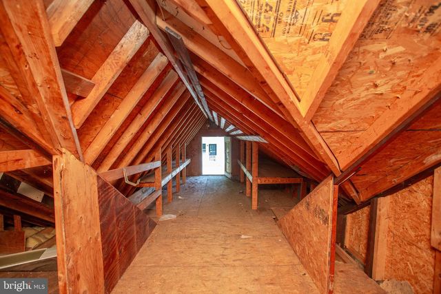 316 W BROAD, Paulsboro, NJ 08066