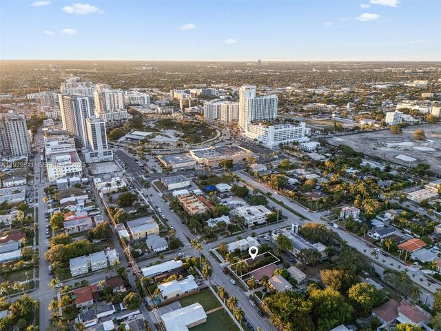 1547 Harrison St, Hollywood, FL 33020