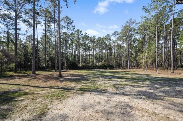 1305 Ridgeway Road, Lugoff, SC 29078