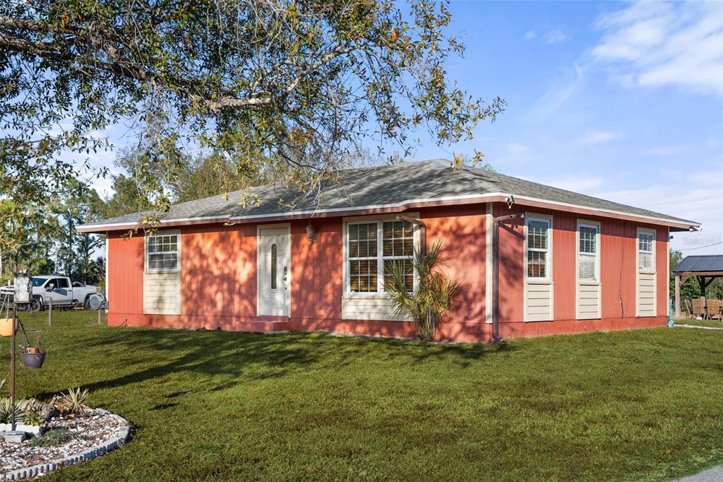 Image 5 of property listing at 6154 & 6136 AUSTRIAN BLVD, Punta Gorda, FL 33982