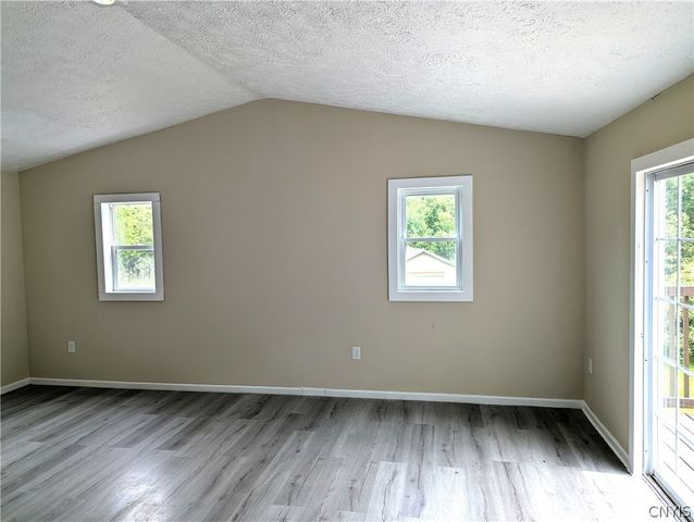 4356 State Route 49, Schroeppel, NY 13069