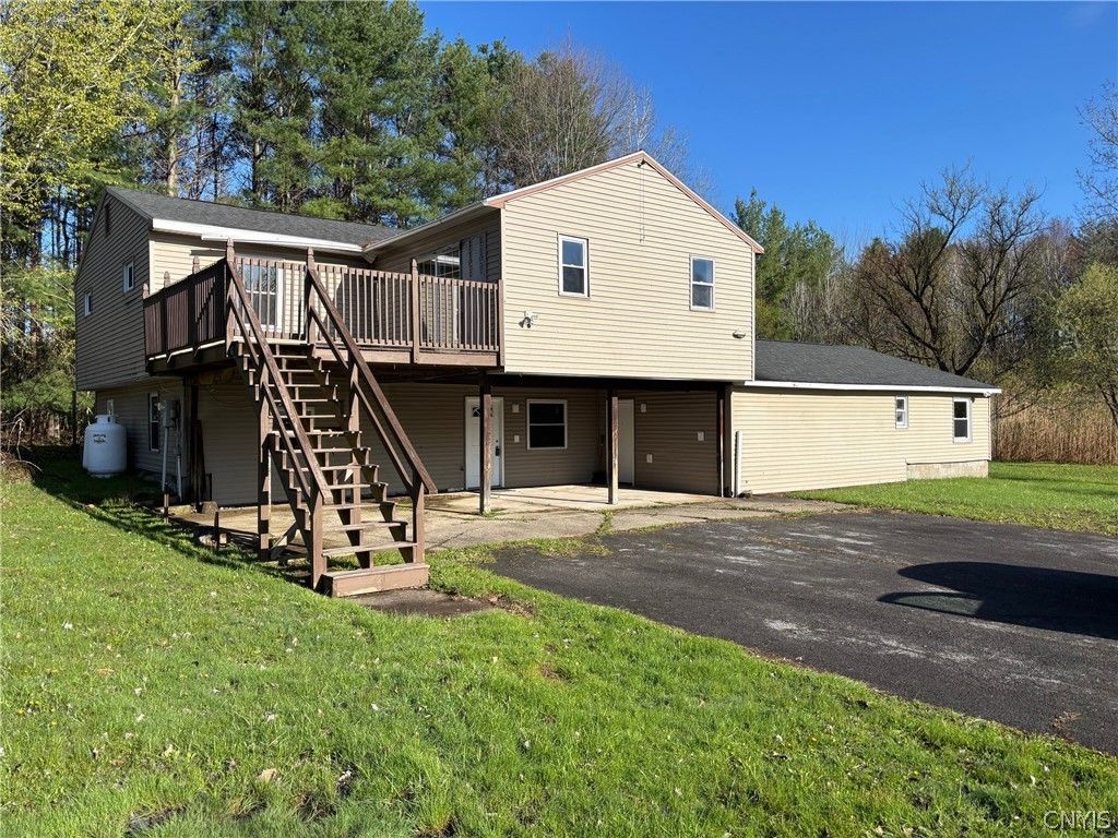 4356 State Route 49, Schroeppel, NY 13069