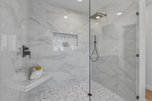 557 Canyon Drive, Solana Beach, CA 92075