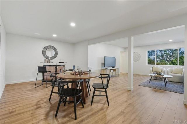 557 Canyon Drive, Solana Beach, CA 92075