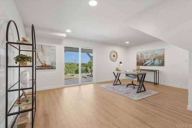 557 Canyon Drive, Solana Beach, CA 92075