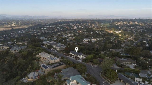 557 Canyon Drive, Solana Beach, CA 92075