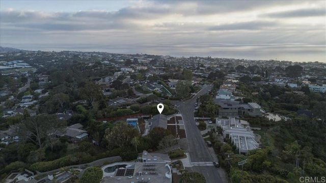 557 Canyon Drive, Solana Beach, CA 92075