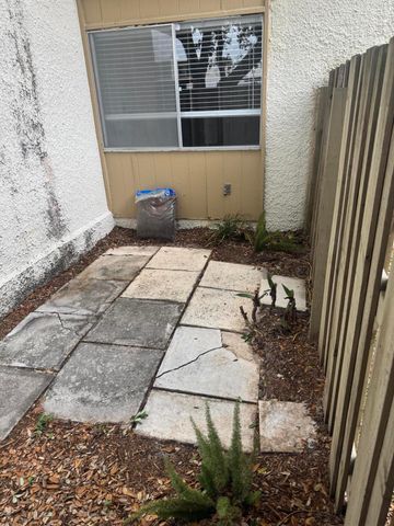 1444 SE Riverside Drive SE B-7, Stuart, FL 34996