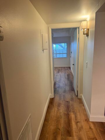 1444 SE Riverside Drive SE B-7, Stuart, FL 34996