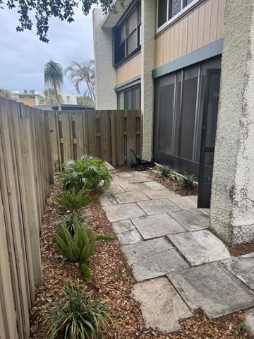 1444 SE Riverside Drive SE B-7, Stuart, FL 34996