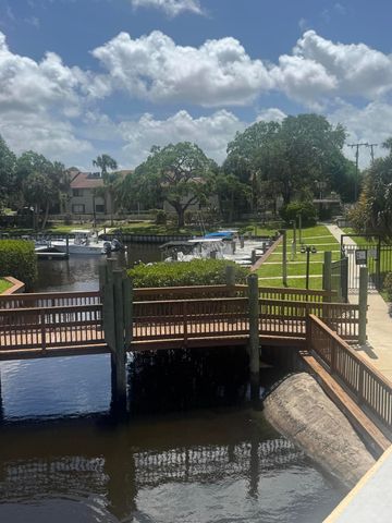 1444 SE Riverside Drive SE B-7, Stuart, FL 34996