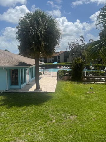 1444 SE Riverside Drive SE B-7, Stuart, FL 34996