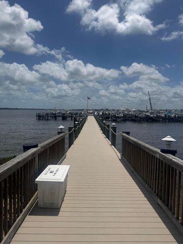 1444 SE Riverside Drive SE B-7, Stuart, FL 34996