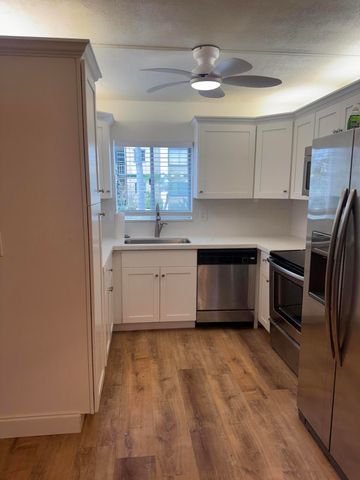 1444 SE Riverside Drive SE B-7, Stuart, FL 34996