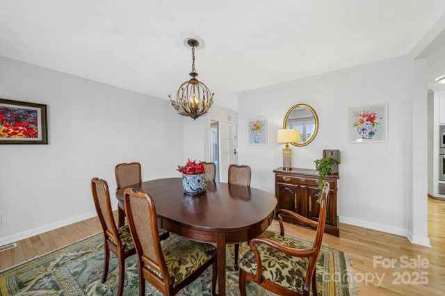 5136 Dunes Court, Charlotte, NC 28226