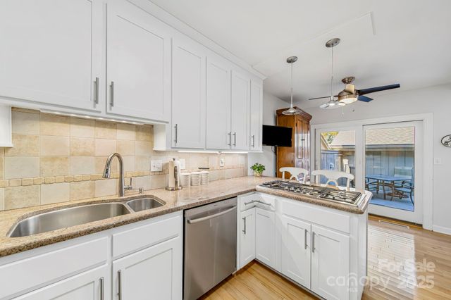 5136 Dunes Court, Charlotte, NC 28226