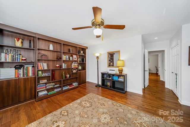 5136 Dunes Court, Charlotte, NC 28226