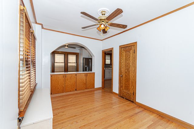 5253 W Wrightwood Avenue, Chicago, IL 60639