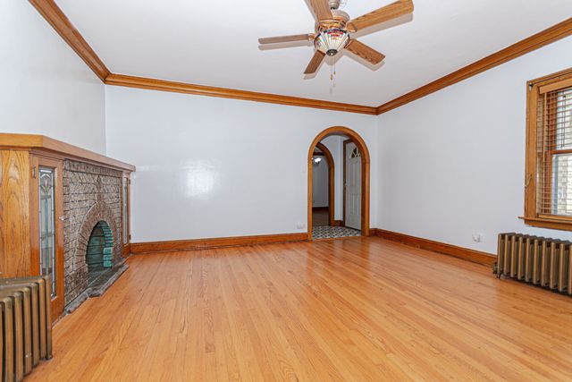 5253 W Wrightwood Avenue, Chicago, IL 60639