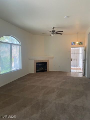 700 CARNEGIE Street 3813, Henderson, NV 89052