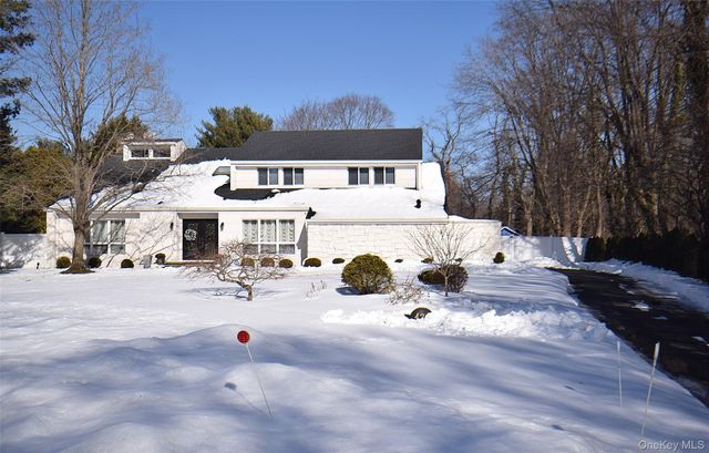 422 Mill River Road, Upper Brookville, NY 11771