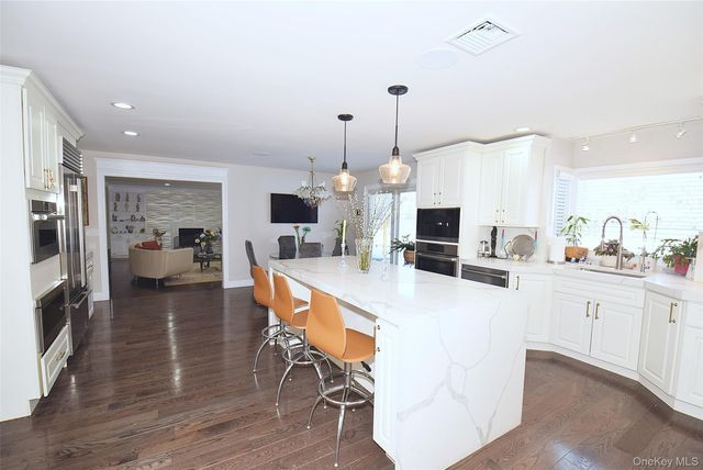 422 Mill River Road, Upper Brookville, NY 11771